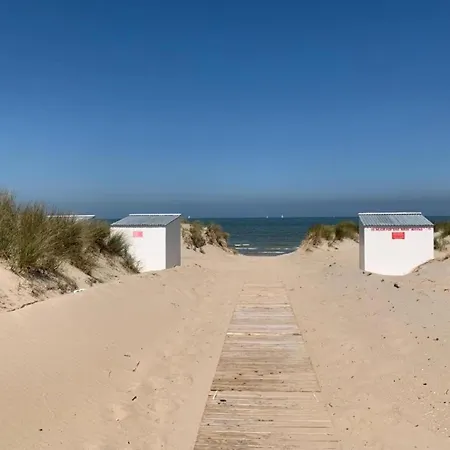Appartement In Koksijde Near Sandy Beaches, Cleaning Included Oostduinkerke