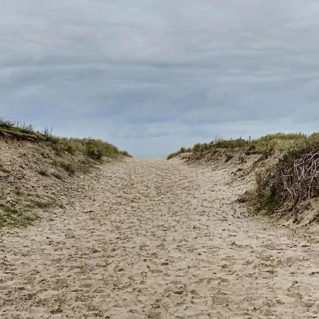Appartement In Koksijde Near Sandy Beaches, Cleaning Included *